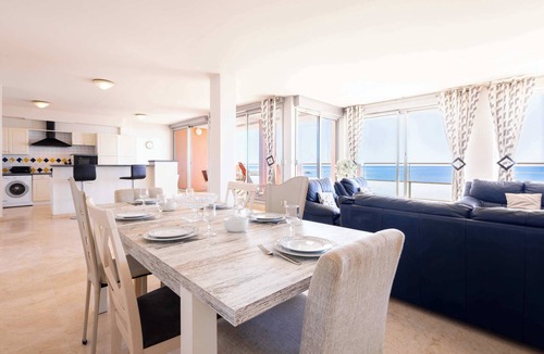 Valras-Plage Apartment | Spacious Apartment with Panoramic View