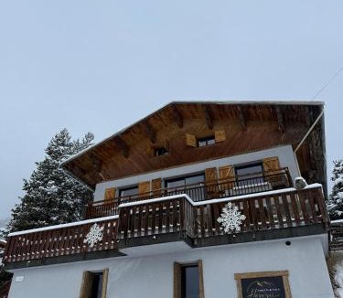 Montgenevre Ski Chalet | Spacious Chalet 16/18 Guests w/Slope View, Jacuzzi et Sauna