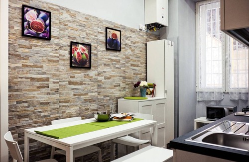 Rione XVIII Castro Pretorio Apartment | Spacious flat up to 6 guests/Termini Station - lift - wifi - 3 beds - 2 baths