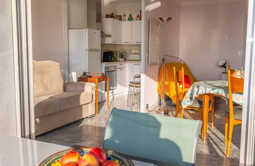Roquebrune-Cap-Martin Apartment | Spacious air-conditioned studio near center and beaches, sea view terrace