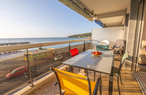 Roquebrune-Cap-Martin Apartment | Spacious air-conditioned studio near center and beaches, sea view terrace