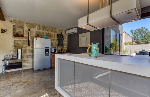 Pezenas Villa | Spacious Loft Near the Center with Garden and Pool