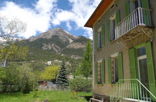 Jausiers House | Spacious Quiet House Near The Center Of The Village