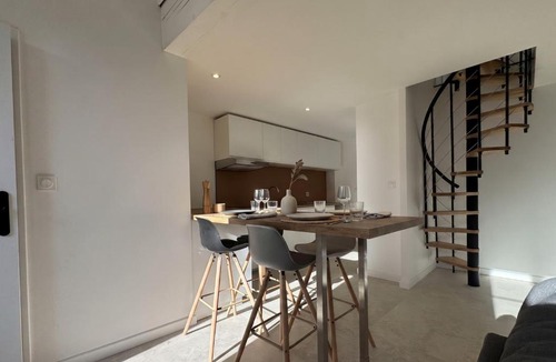 Faubourg Apartment | Spacious renovated apartment in the heart of Nîmes