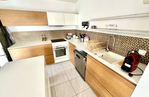 Port Marianne Apartment | Spacious T3 with Wifi - terrace and parking