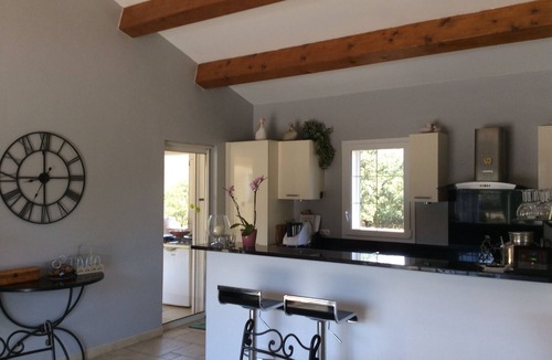 Sillans-la Cascade Villa | SPACIOUS VILLA IN A QUIET LOCATION IN SILLANS-LA-CASCADE IN PROVENCE 3BEDROOM- 2BATHROOM
