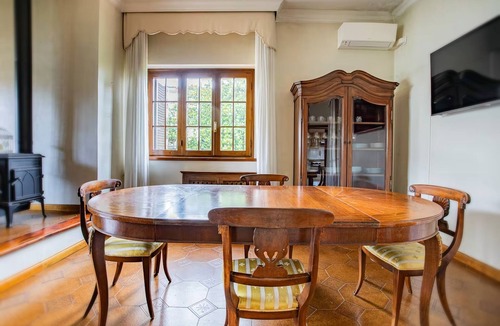 Lido di Camaiore Villa | Spacious Villa by the Sea with Garden, King Suite and Porch