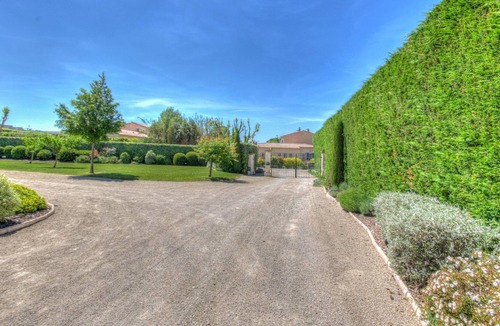 St.-Remy-de-Provence Villa | Splendid ac villa with heated pool in Saint rémy de provence