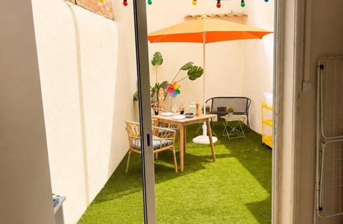 Avignon City Centre Apartment | Square Perdiguier Studio avec Terrasse