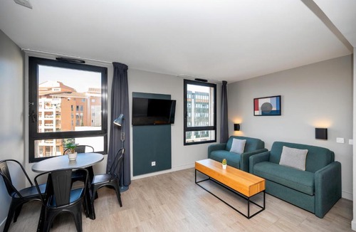 Les Grands Carmes Hotel | Staycity Aparthotels Marseille Centre Vieux Port