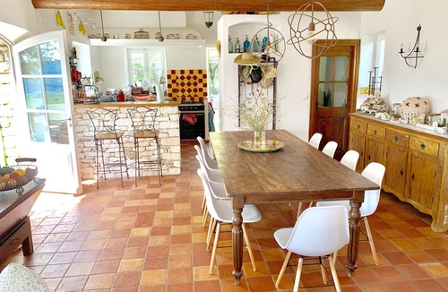 Bonnieux House | Stone farmhouse with exceptional view of the Grand Luberon 4 * tourist office