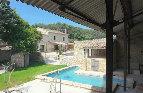 Tresques House | Stone villa with pool between Uzès and Avignon