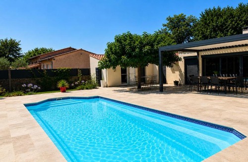 Saint-Maximin-la-Sainte-Baume House | Studio avec Piscine et Pergola
