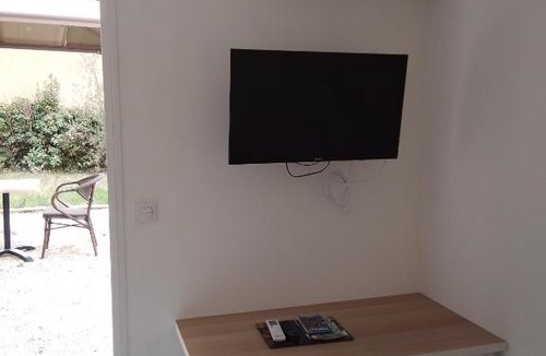 Eguilles Apartment | Studio à la campagne