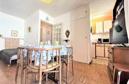 Greoux-les-Bains Apartment | Studio - 1/2 persons - Gréoux-les-Bains