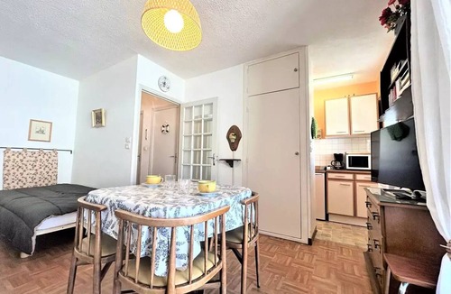 Greoux-les-Bains Apartment | Studio - 1/2 persons - Gréoux-les-Bains