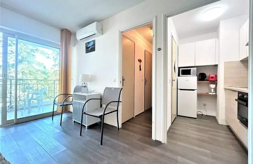 Greoux-les-Bains Apartment | Studio - 1/2 persons - Gréoux-les-Bains