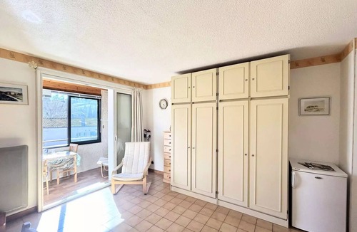 Greoux-les-Bains Apartment | Studio - 1/2 persons - Gréoux-Les-Bains
