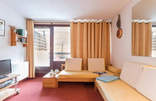 La Salle-les-Alpes Apartment | Studio 4 pers. - Ski-in/Ski-out, Piscine, Parking, 50m des remontées mécaniques - FR-1-330F-163