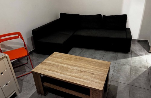 Palavas-les-Flots Apartment | Studio apartment in the pedestrian district near the Institut Saint-Pierre