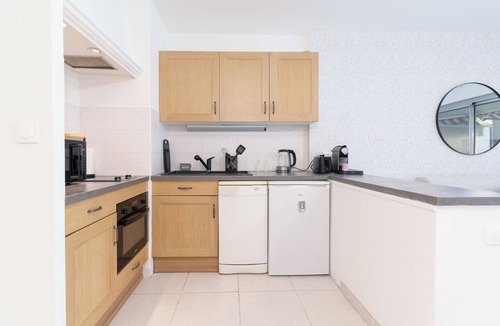 Carnot Apartment | Studio apartment in Cannes with parking and a terrace, 10 minutes from La Croisette