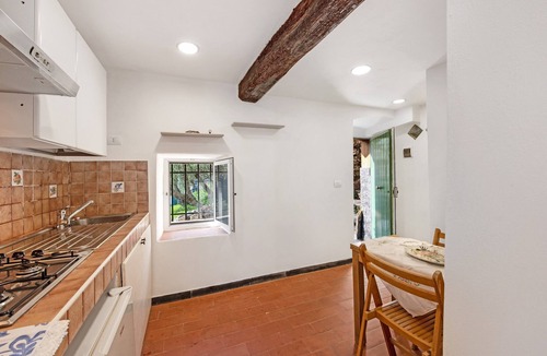 Zoagli Apartment | Studio Apartment 'Tavernetta in Campagna' with Sea View, Shared Terrace and Shared Garden