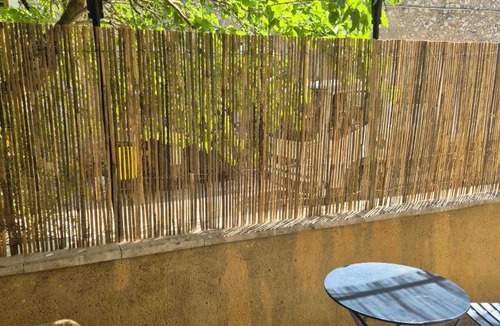 Eygalieres Apartment | Studio au coeur d'Eygalières avec terrasse privée