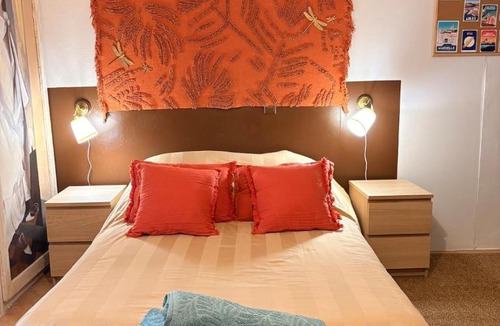 Eygalieres Apartment | Studio au coeur d'Eygalières avec terrasse privée
