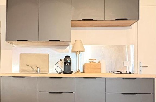 Eygalieres Apartment | Studio au coeur d'Eygalières avec terrasse privée