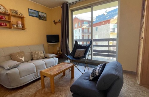 Le Sauze Apartment | Studio au Sauze avec balcon et garage - FR-1-165A-88
