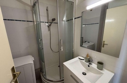 La Madrague Apartment | Studio cabine climatisé, aperçu mer - 4 pers. - FR-1-845-40