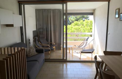 Hyeres Apartment | Studio calme à Giens , 2 pas du port et des plages