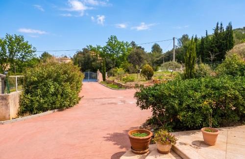 Pierrefeu-du-Var Apartment | Studio charmant à Pierrefeu-du-Var, 20 m², piscine partagée