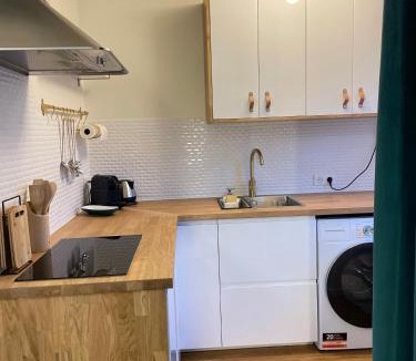 Sud Apartment | Studio cosy en Provence avec parking Le Monaco