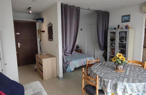 Boulouris-sur-Mer Apartment | STUDIO FACE MER