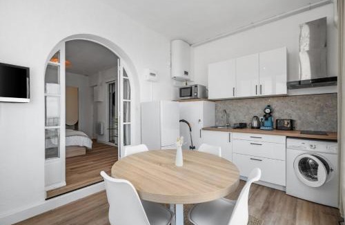 Les Lecques Apartment | Studio face mer