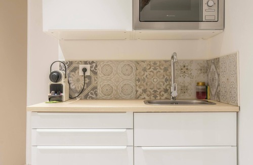 Grasse Apartment | Studio Floral - Near downtown theater