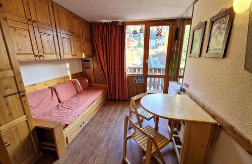 Valfrejus Apartment | Studio for 3 in Valfréjus center, balcony and ski locker