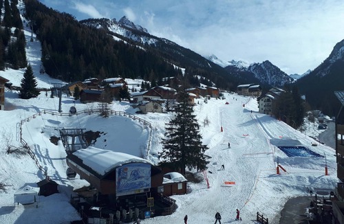 Valfrejus Apartment | Studio for 3 in Valfréjus center, balcony and ski locker