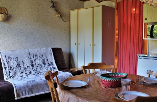 Risoul Apartment | Studio for 4 with balcony - Pets allowed - Free parking