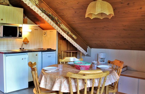 Risoul Apartment | Studio for 4 with balcony - Pets allowed - Free parking