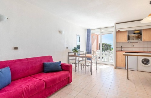 Sete Apartment | Studio for 4 with terrace, beach access, and private parking