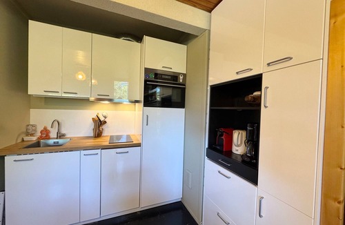 Les Claux Apartment | Studio for 6 at Ski Slopes
