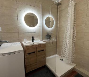Greoux-les-Bains Apartment | Studio Gréoux-les-Bains