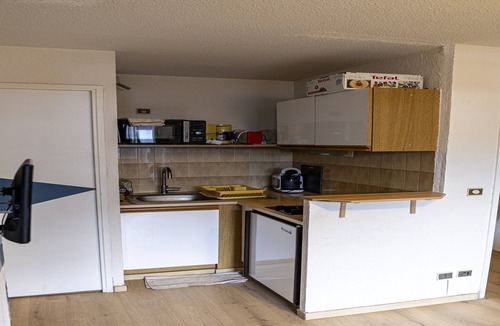 Allos Apartment | Studio in France near Ski Resort & Mountains