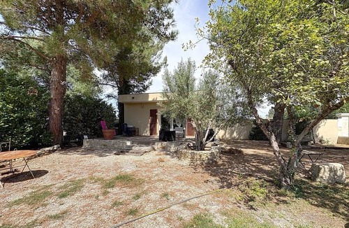 Senas Apartment | Studio in the countryside between Alpilles and Luberon