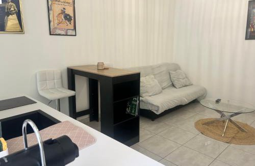 Cadereau Apartment | Studio jardin de la fontaine