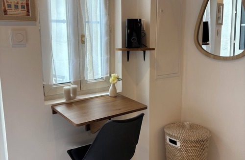 Faubourg Apartment | Studio Jungle Bohème in the heart of Nîmes -Private courtyard