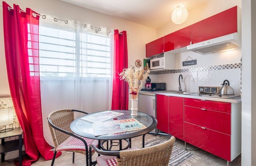 Villeneuve-les-Beziers Apartment | Studio 'La Perle Du Sud' with Private Patio, Wi-Fi, and Air Conditioning