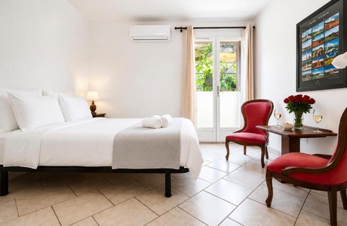 Sud Apartment | Studio lumineux, piscine, hammam et ping-pong